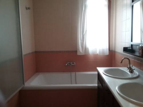 Imagen de la habitación del Hotel Viñedos Y Bodegas El Castillo. Foto 11