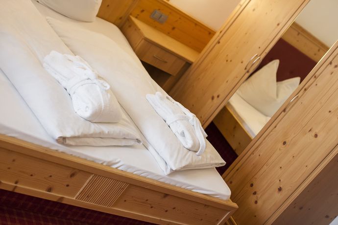 Imagen de la habitación del Hotel Vinumhotel Feldthurnerhof. Foto 8