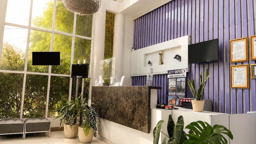 Imagen de los interiores del Hotel Vio Express Surapati Bandung. Foto 10