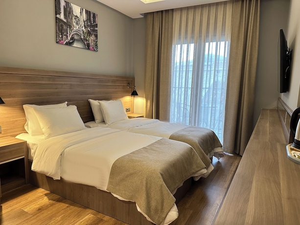 Imagen de la habitación del Hotel Viola Budva. Foto 2