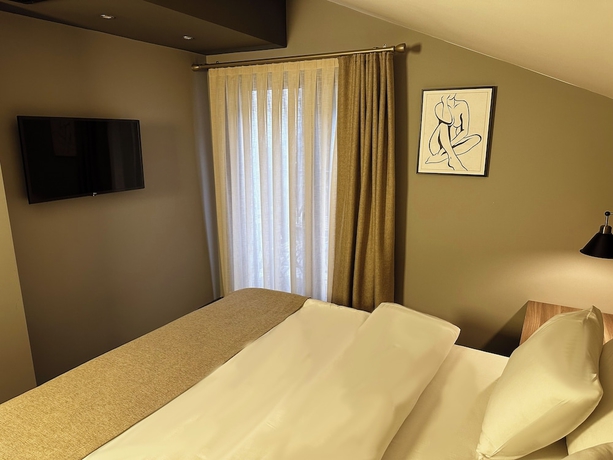 Imagen de la habitación del Hotel Viola Budva. Foto 11