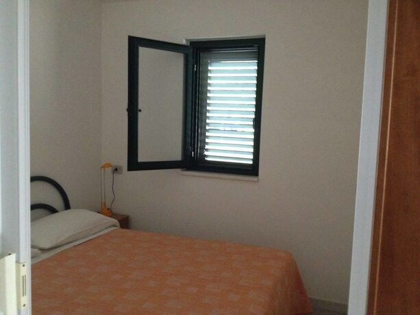 Imagen de la habitación del Hotel Viola Club Village. Foto 16