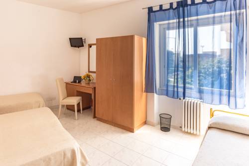 Imagen de la habitación del Hotel Viola, Gaeta. Foto 3