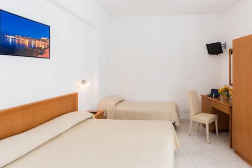 Imagen de la habitación del Hotel Viola, Gaeta. Foto 5