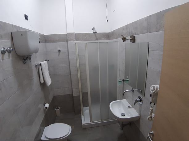 Imagen de la habitación del Hotel Viola, Nápoles. Foto 10