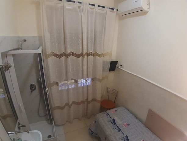 Imagen de la habitación del Hotel Viola, Nápoles. Foto 17