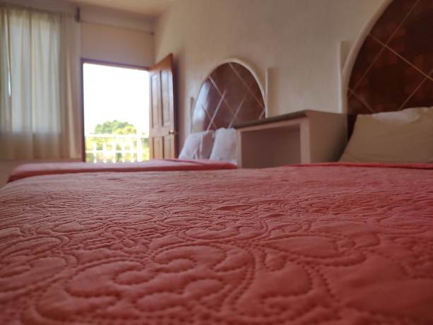 Imagen de la habitación del Hotel Violet, Tlaltizap&aacute;n. Foto 2