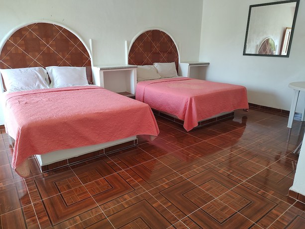Imagen de la habitación del Hotel Violet, Tlaltizap&aacute;n. Foto 5
