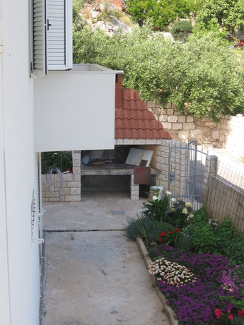 Imagen de los exteriores del Hotel Violeta Hvar. Foto 5