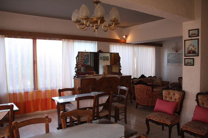 Imagen de los interiores del Hotel Violetta, Gazi. Foto 18