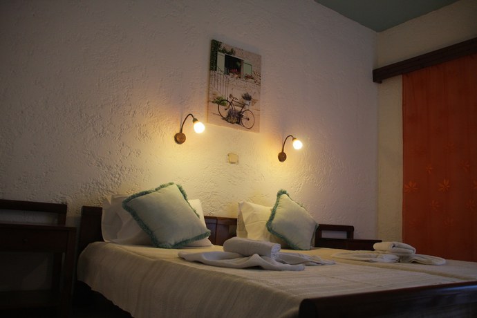 Imagen de la habitación del Hotel Violetta, Gazi. Foto 14