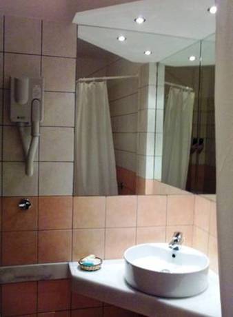 Imagen de la habitación del Hotel Violetta, Kamena Vourla. Foto 3