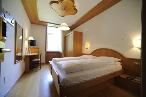 Imagen de la habitación del Hotel Vioz. Foto 12