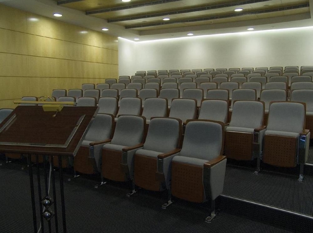 Imagen de los interiores del Hotel Vip Executive Azores. Foto 11