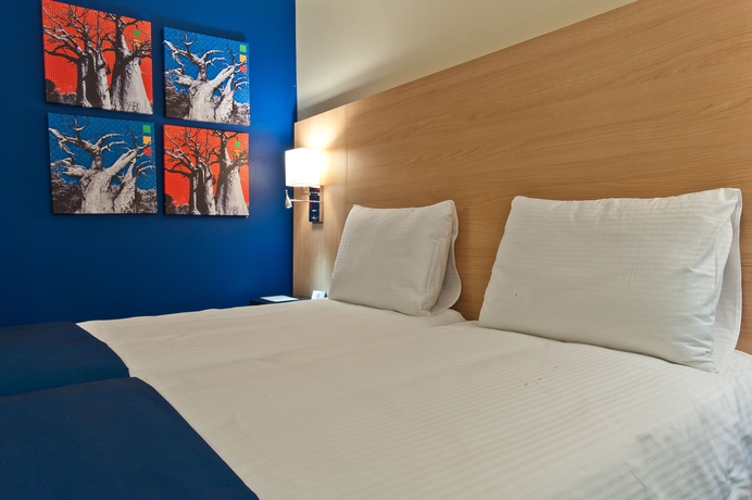 Imagen de la habitación del Hotel Vip Executive Baobab. Foto 8