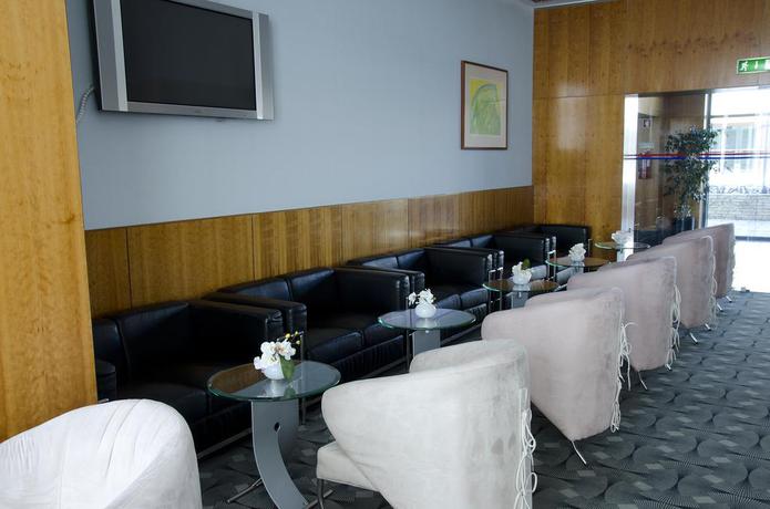 Imagen de los interiores del Hotel Vip Executive Santa Iria. Foto 12