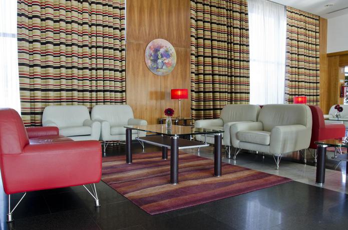Imagen de los interiores del Hotel Vip Executive Santa Iria. Foto 17