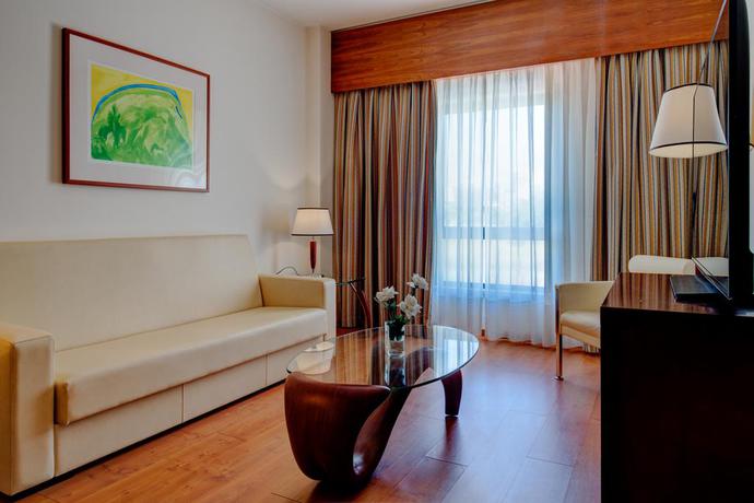 Imagen de la habitación del Hotel Vip Executive Santa Iria. Foto 6