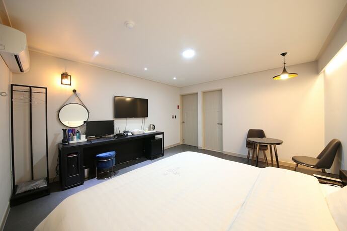 Imagen de la habitación del Hotel Vip Mokpo. Foto 16