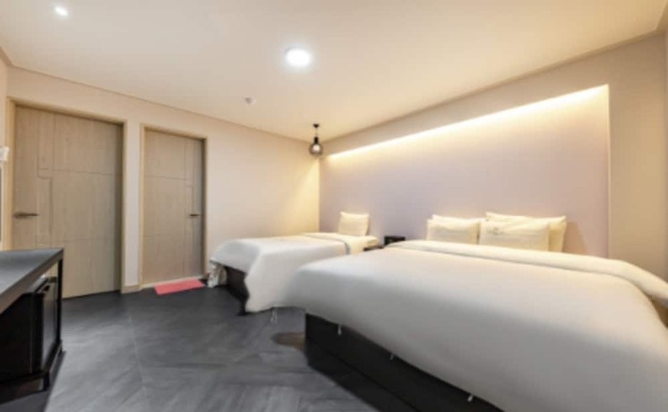 Imagen de la habitación del Hotel Vip Mokpo. Foto 19