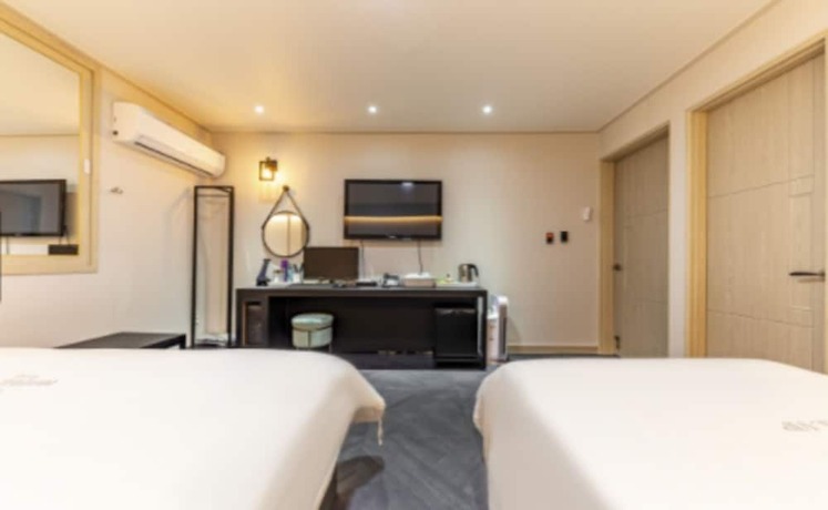 Imagen de la habitación del Hotel Vip Mokpo. Foto 23