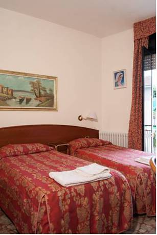 Imagen de la habitación del Hotel Vip, Piacenza. Foto 6