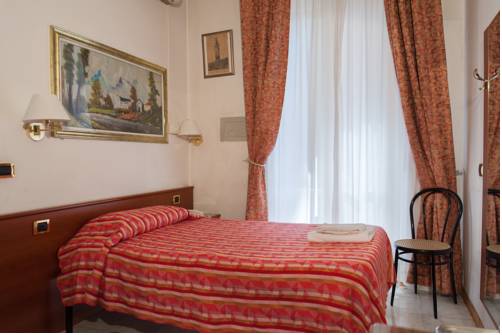 Imagen de la habitación del Hotel Vip, Piacenza. Foto 10