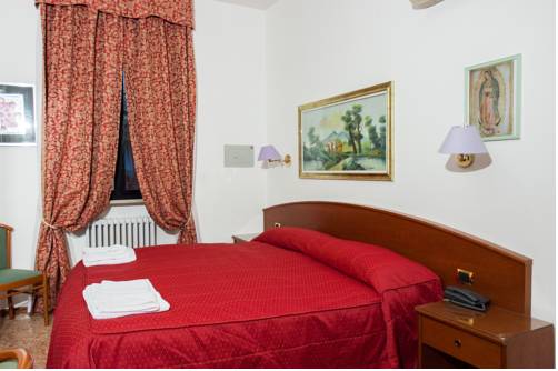 Imagen de la habitación del Hotel Vip, Piacenza. Foto 13