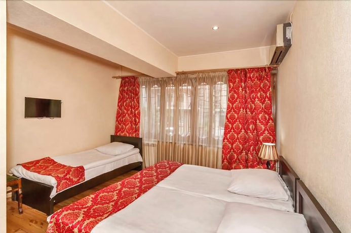 Imagen de la habitación del Hotel Vip, Tbilisi. Foto 7
