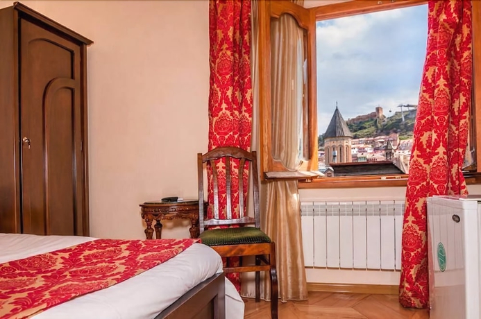 Imagen de la habitación del Hotel Vip, Tbilisi. Foto 9