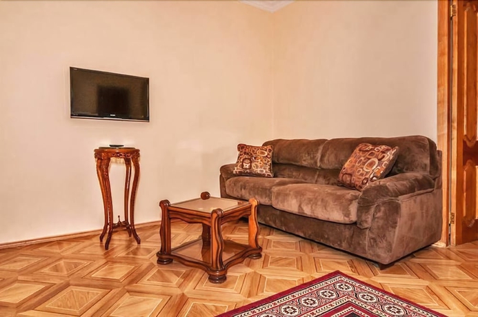 Imagen de la habitación del Hotel Vip, Tbilisi. Foto 12