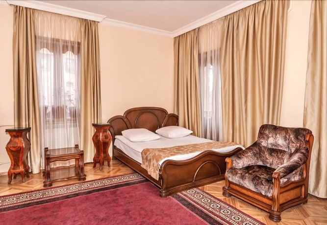 Imagen de la habitación del Hotel Vip, Tbilisi. Foto 14