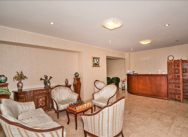 Imagen de los interiores del Hotel Vip, Tbilisi. Foto 18