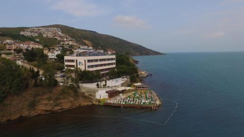 Imagen general del Hotel Vira. Foto 1
