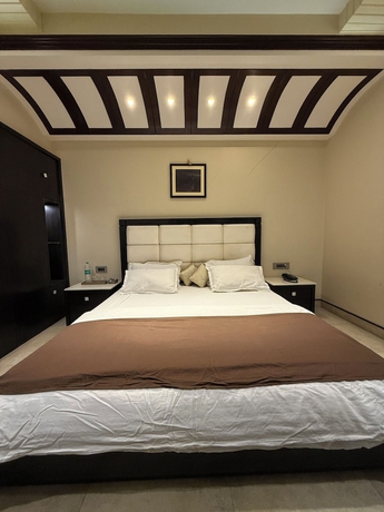 Imagen de la habitación del Hotel Virasat Haveli, Varanasi. Foto 7