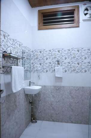 Imagen de la habitación del Hotel Virasat Palace. Foto 15