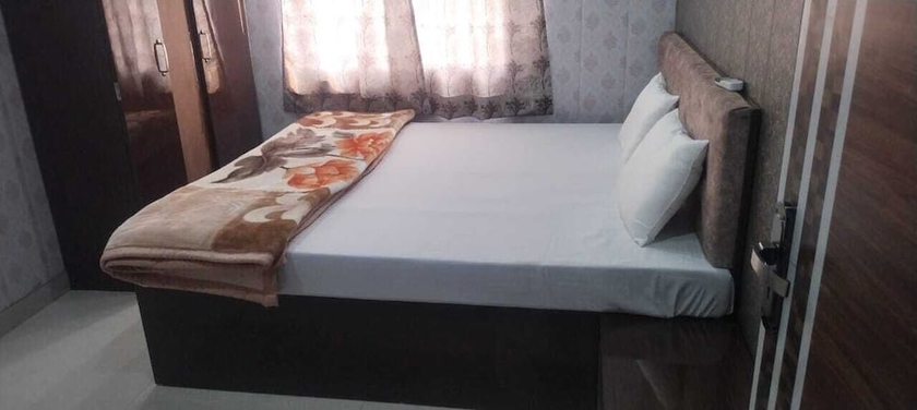 Imagen de la habitación del Hotel Virendra Palace Guest House. Foto 4