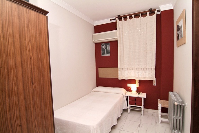 Imagen general del Hotel Virgen De Los Reyes, Ronda. Foto 7