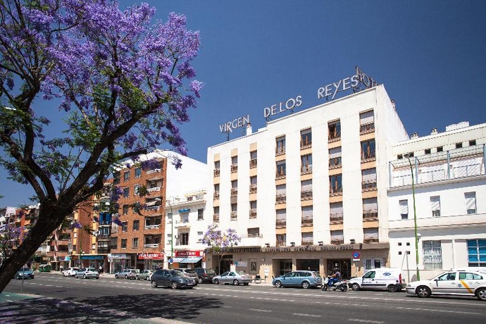 Imagen general del Hotel Virgen De Los Reyes, Sevilla. Foto 2