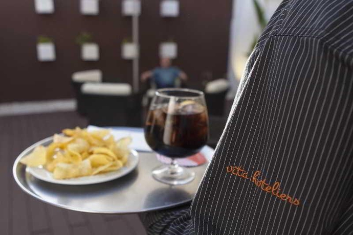 Imagen general del Hotel Virgen De Los Reyes, Sevilla. Foto 4