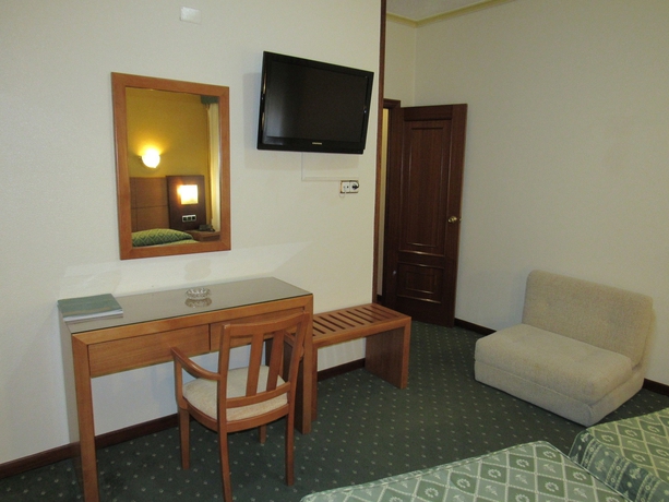 Imagen de los interiores del Hotel Virgen Del Camino. Foto 16