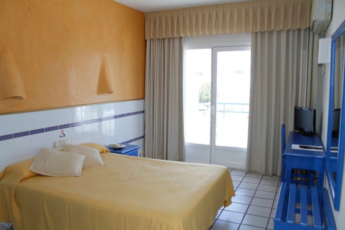 Imagen de la habitación del Hotel Virgen del Mar. Foto 4