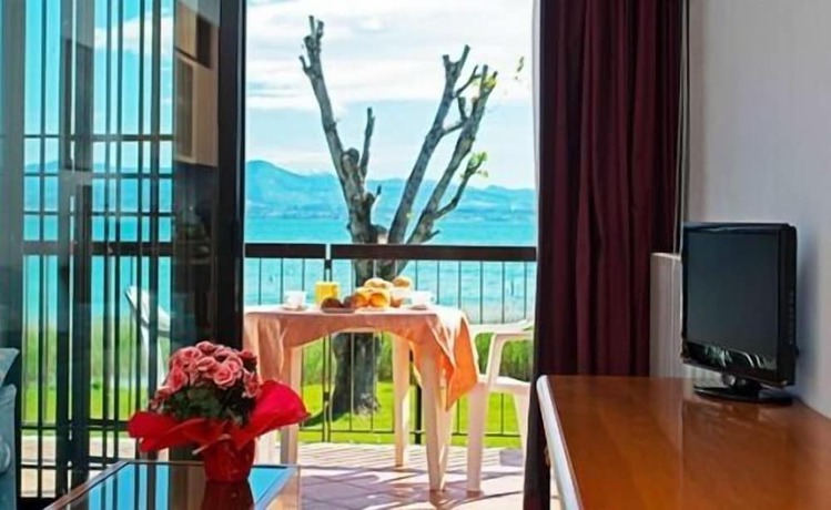 Imagen de la habitación del Hotel Virgilio Residence. Foto 8