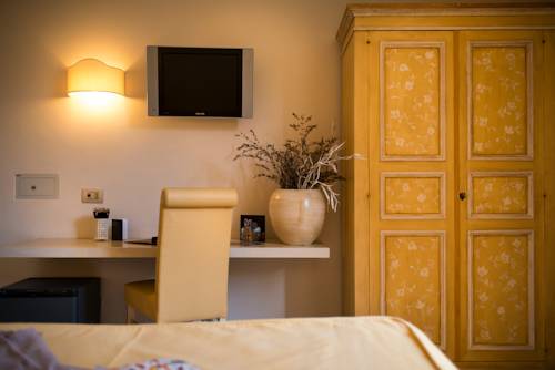 Imagen de la habitación del Hotel Virgilio, Sferracavallo. Foto 6