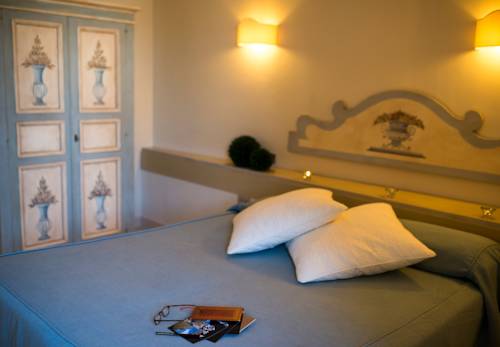 Imagen de la habitación del Hotel Virgilio, Sferracavallo. Foto 8