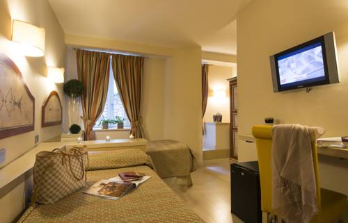 Imagen de la habitación del Hotel Virgilio, Sferracavallo. Foto 11