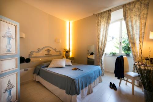 Imagen de la habitación del Hotel Virgilio, Sferracavallo. Foto 16