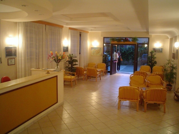 Imagen de los interiores del Hotel Virgilio, Tropea. Foto 14