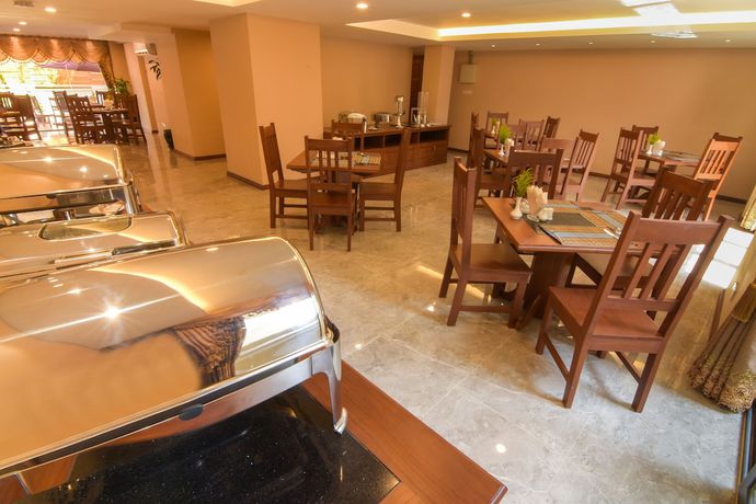 Imagen del bar/restaurante del Hotel Virgin Beach. Foto 6