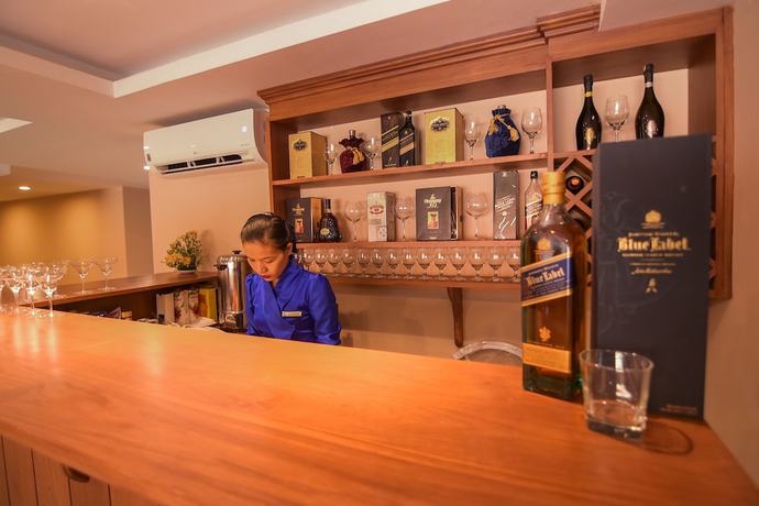 Imagen del bar/restaurante del Hotel Virgin Beach. Foto 8